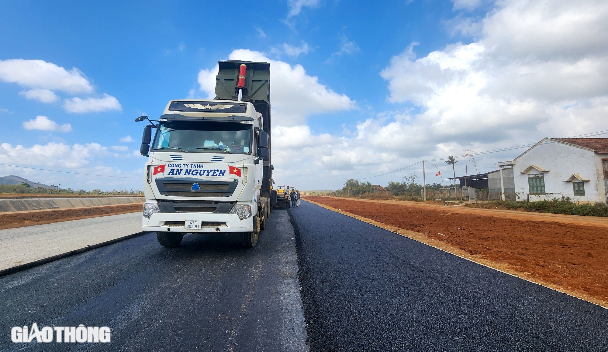 Công trường cao tốc Khánh Hòa - Buôn Ma Thuột nhộn nhịp sau Tết- Ảnh 6.