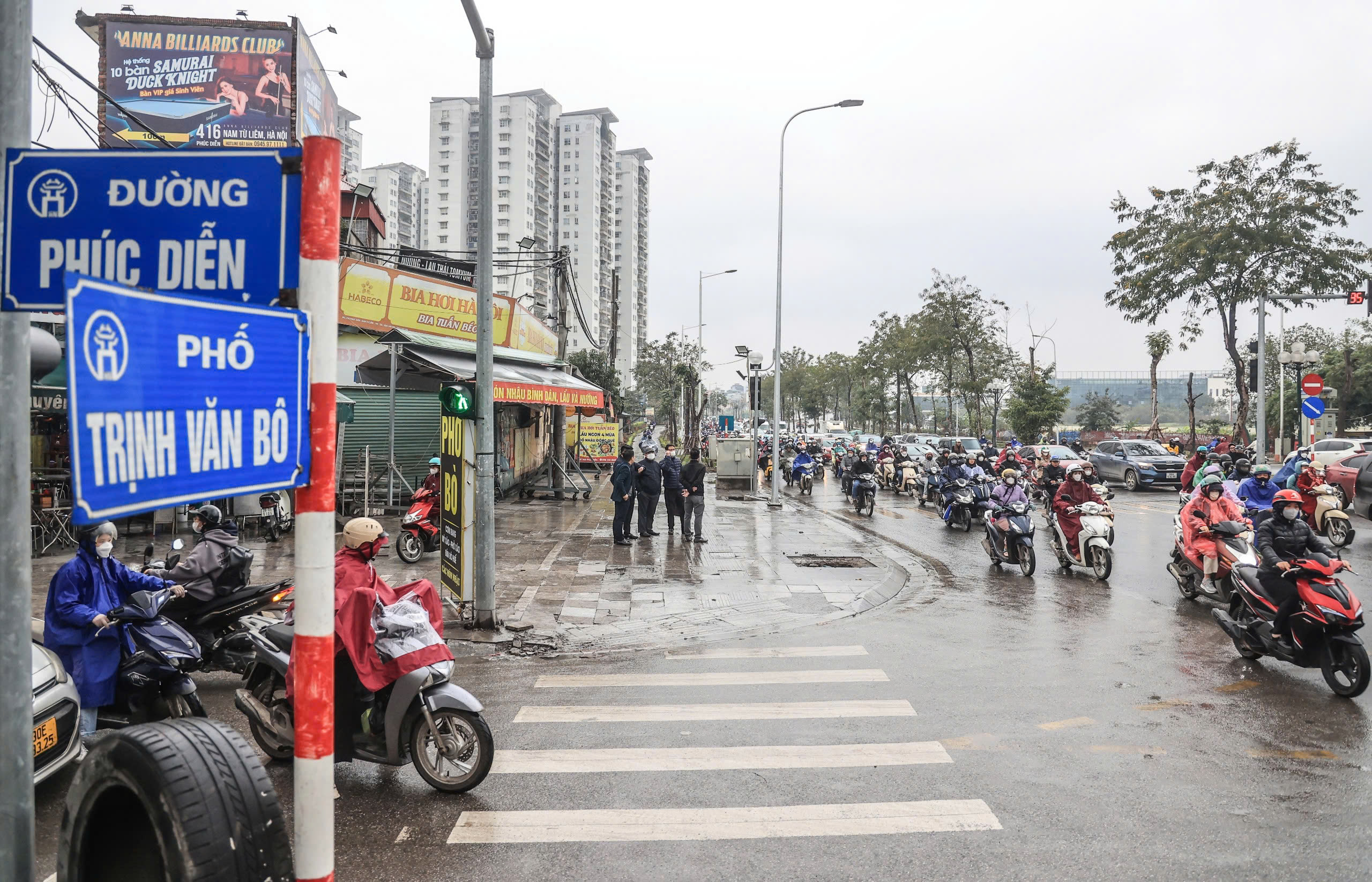 Hà Nội: Toàn cảnh ngã tư Trần Hữu Dực - Nguyễn Văn Giáp ngày đầu tổ chức lại giao thông- Ảnh 8.