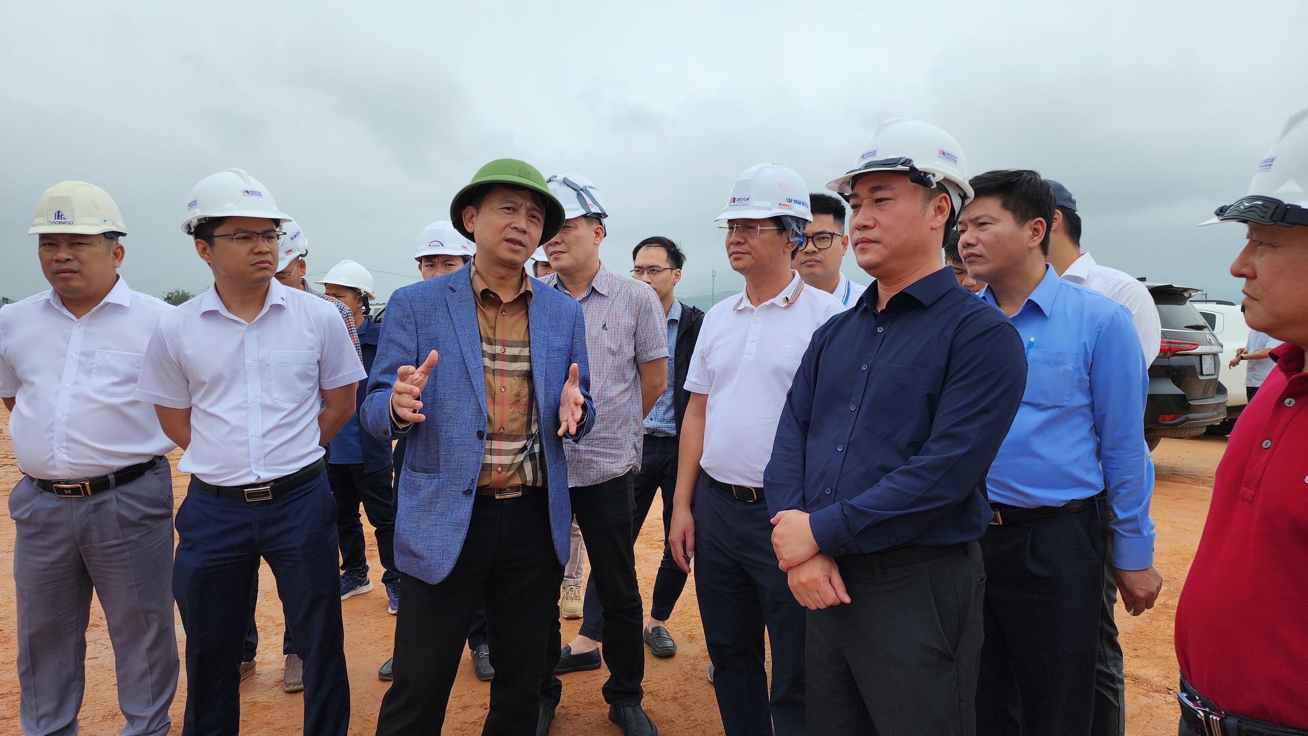 Thứ trưởng Nguyễn Việt Hùng: Nỗ lực cao nhất hoàn thành cao tốc Quảng Ngãi - Hoài Nhơn- Ảnh 1.