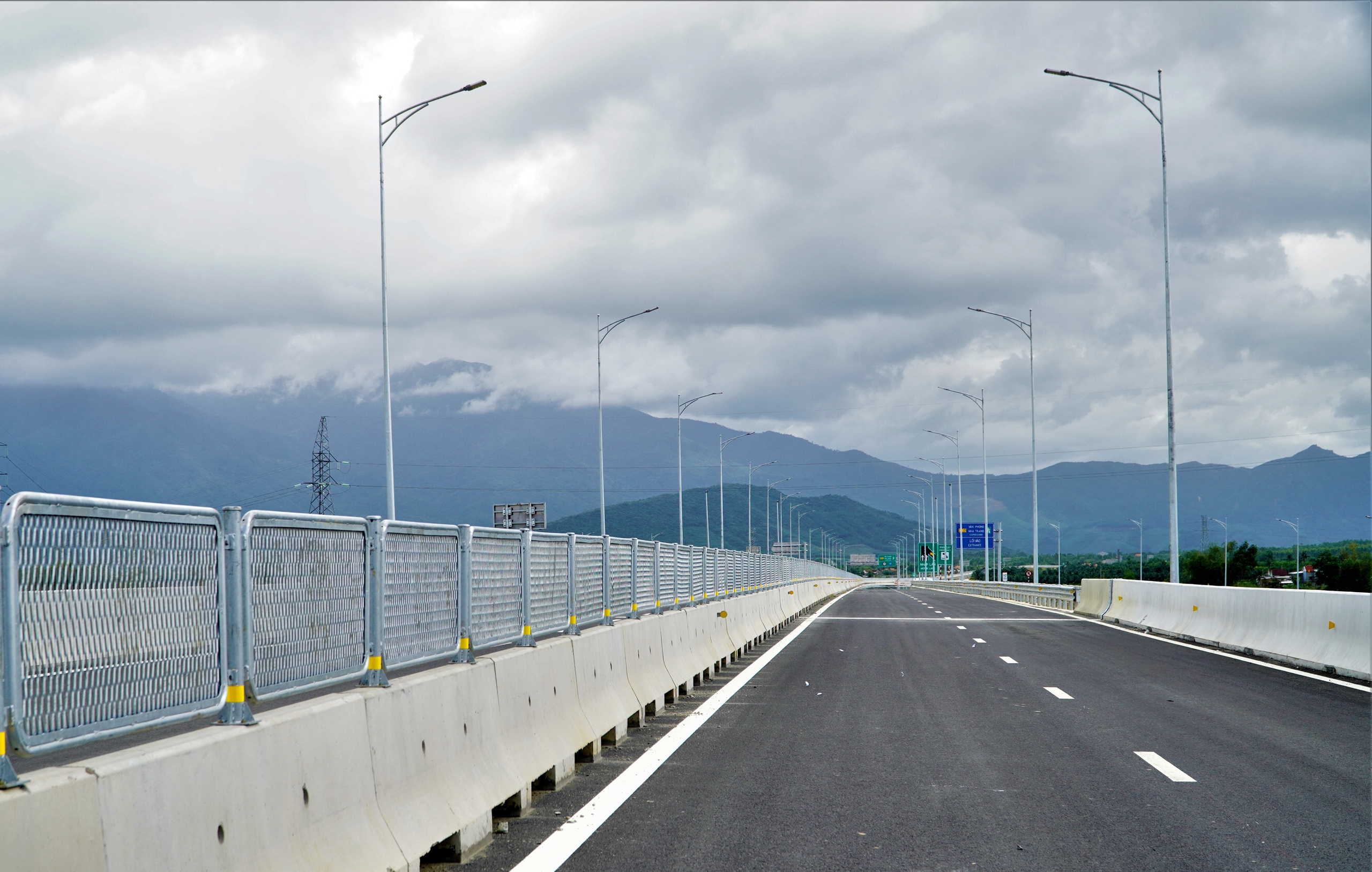 LIZEN là nhà thầu tiên phong về đích trên cao tốc Vân Phong - Nha Trang- Ảnh 11.