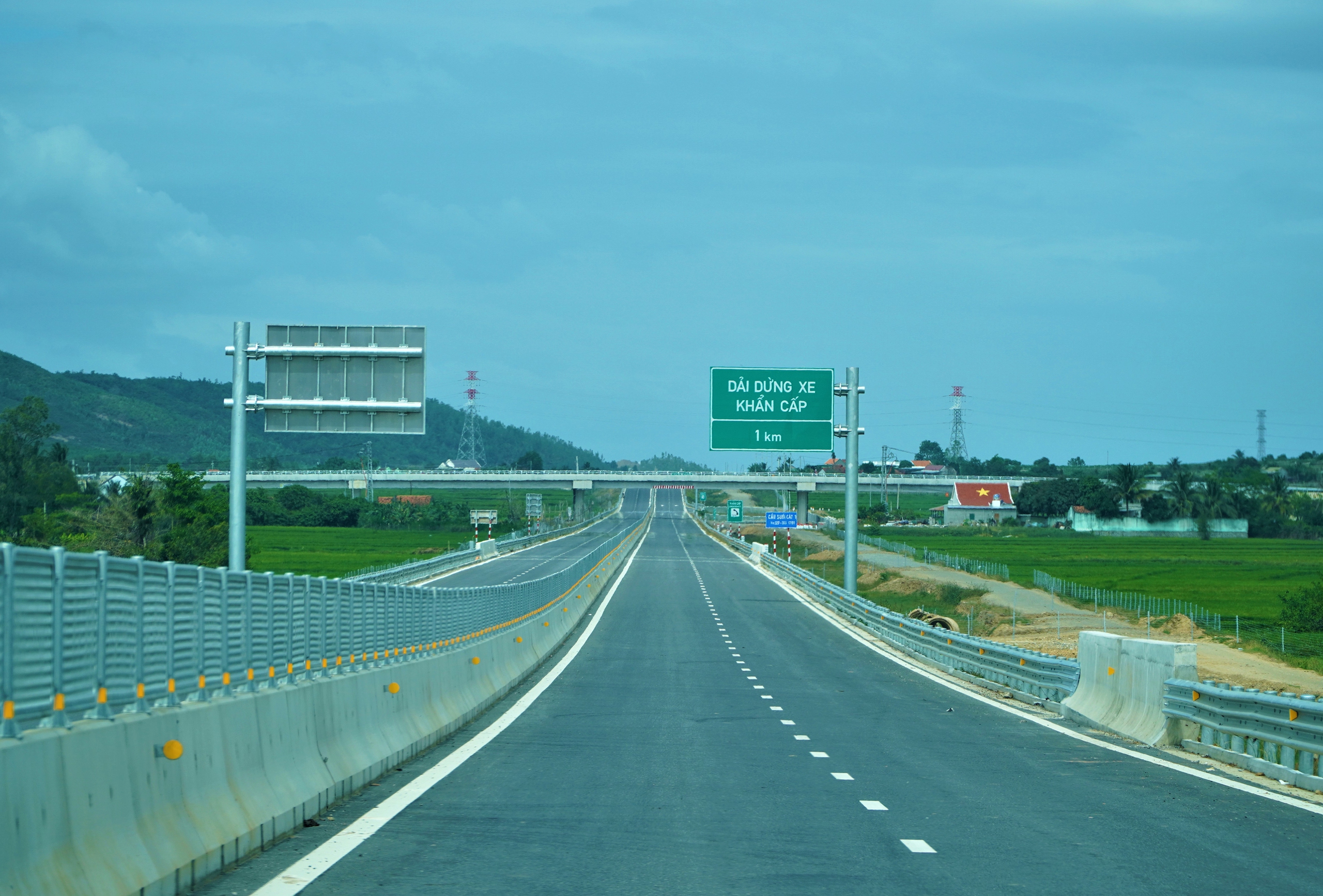 LIZEN là nhà thầu tiên phong về đích trên cao tốc Vân Phong - Nha Trang- Ảnh 10.