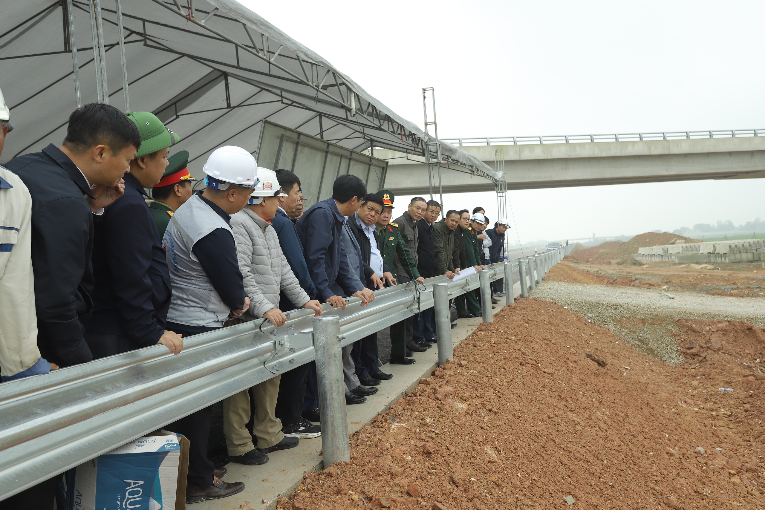 Phó Thủ tướng Nguyễn Chí Dũng: Nghiên cứu hoàn chỉnh cao tốc Bắc - Nam phía Đông- Ảnh 2.