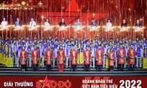 TOP 10 doanh nhân Việt Nam được trao giải thưởng Sao Đỏ năm 2022