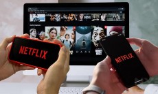 Người dùng chia sẻ tài khoản trên Netflix sẽ bị thu phí