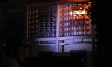 Clip ghi lại vụ cháy Phòng Giáo dục và Đào tạo huyện Trà Bồng