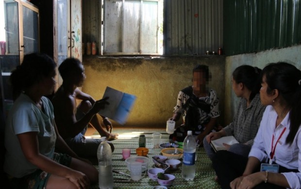 Những con “ma men” ở làng uống rượu: Càng uống càng nghèo