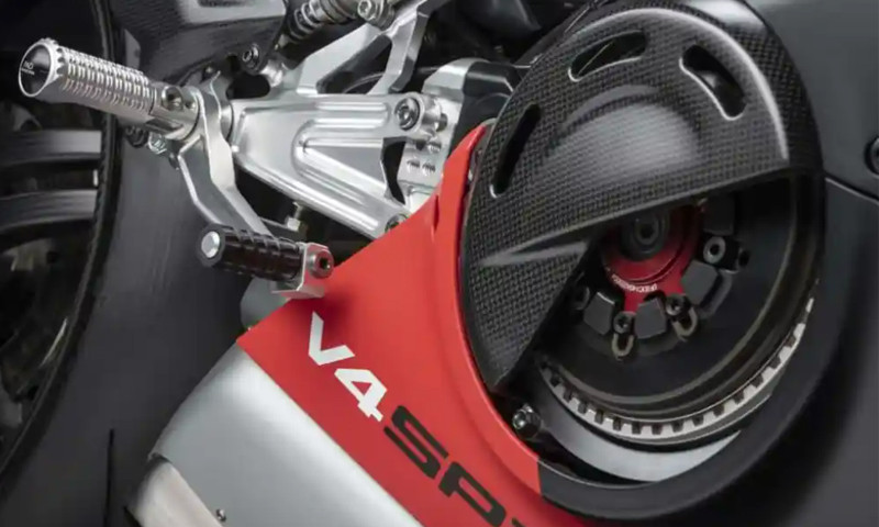 Ducati Panigale V4 SP2 sử dụng động cơ Desmosedici Stradale có dung tích 1.103cc