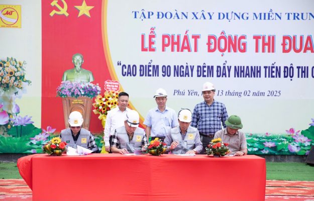 Nhà thầu lớn thi đua cao điểm 90 ngày đêm bứt tốc tiến độ cao tốc Chí Thạnh - Vân Phong- Ảnh 1.