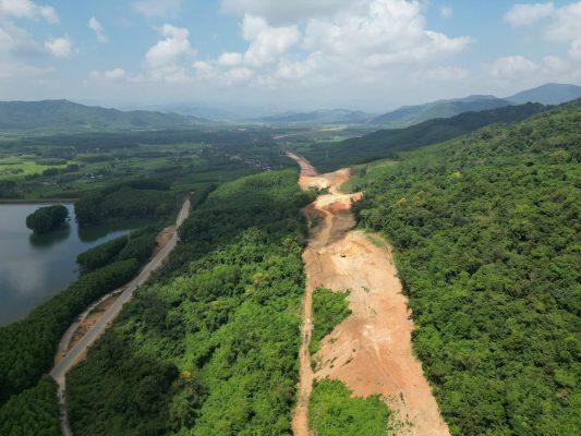 Đẩy nhanh thi công, giải phóng mặt bằng để giải ngân cao tốc Hoài Nhơn - Quy Nhơn- Ảnh 1.